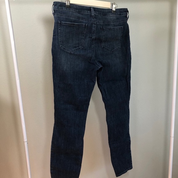 NYDJ AMI SKINNY Jeans {Niptuck Technology} - Picture 6 of 9